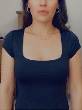 SHEIN Black Square Neck Short Sleeve Tee